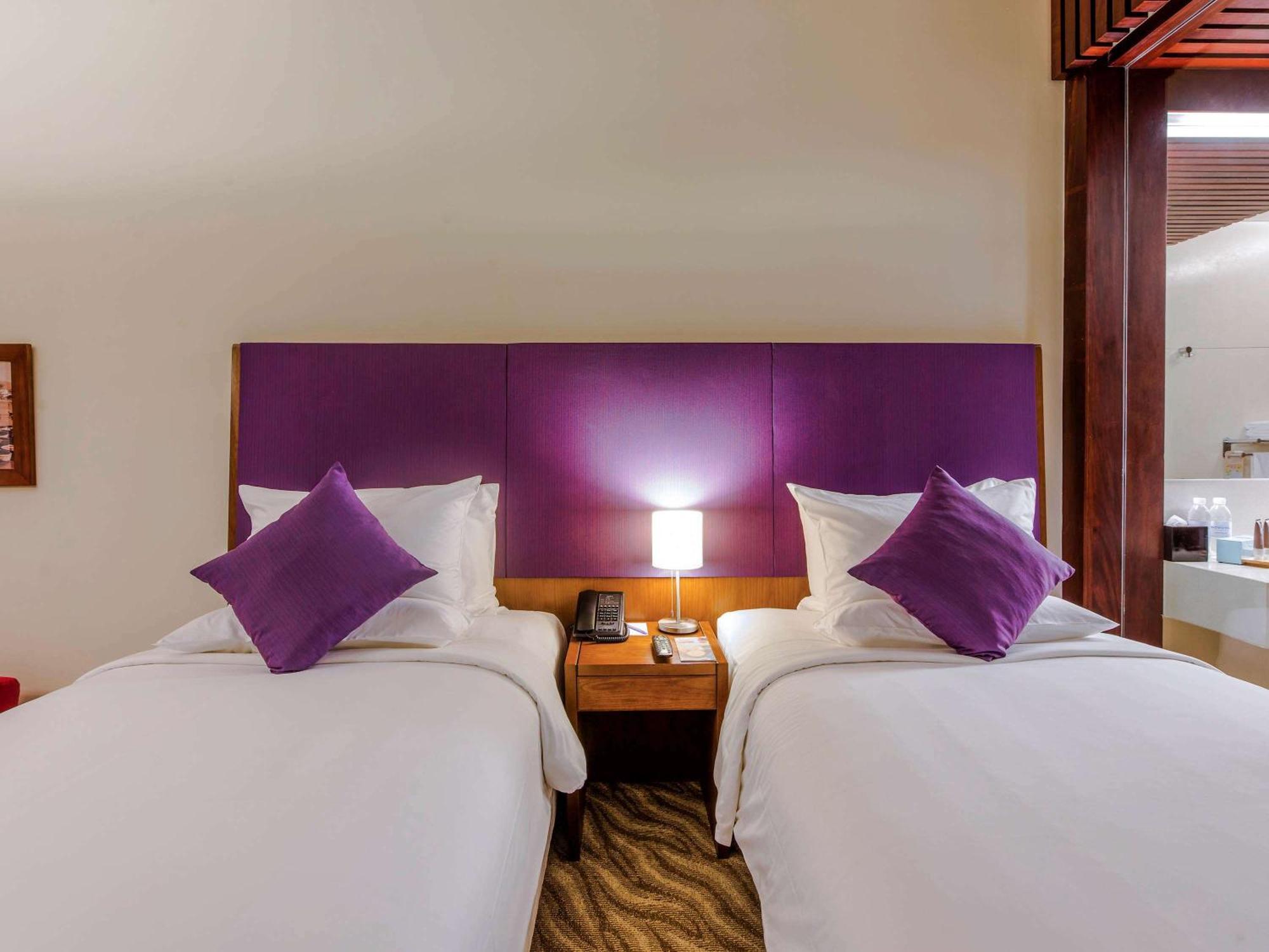 Hotel Novotel Nha Trang Bagian luar foto