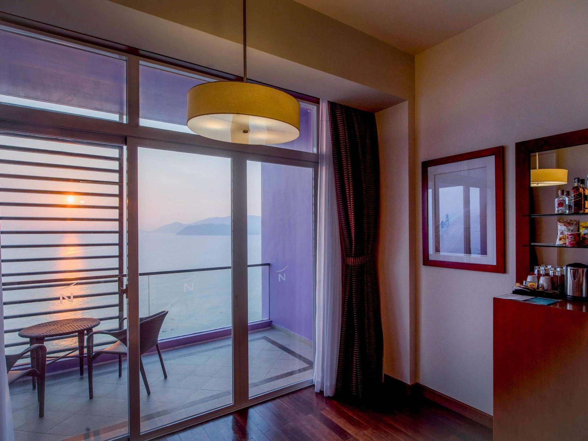 Hotel Novotel Nha Trang Bagian luar foto