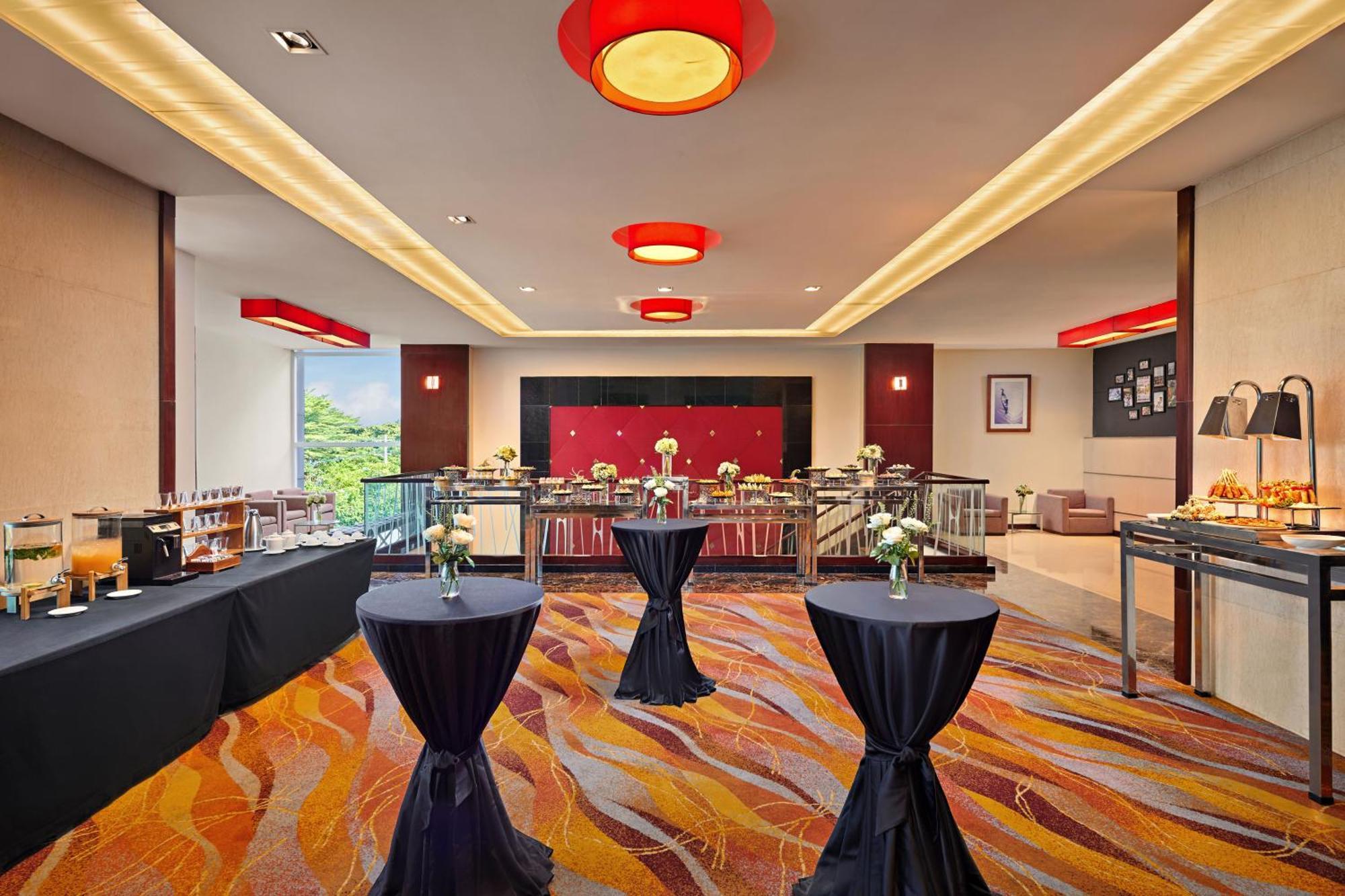 Hotel Novotel Nha Trang Bagian luar foto