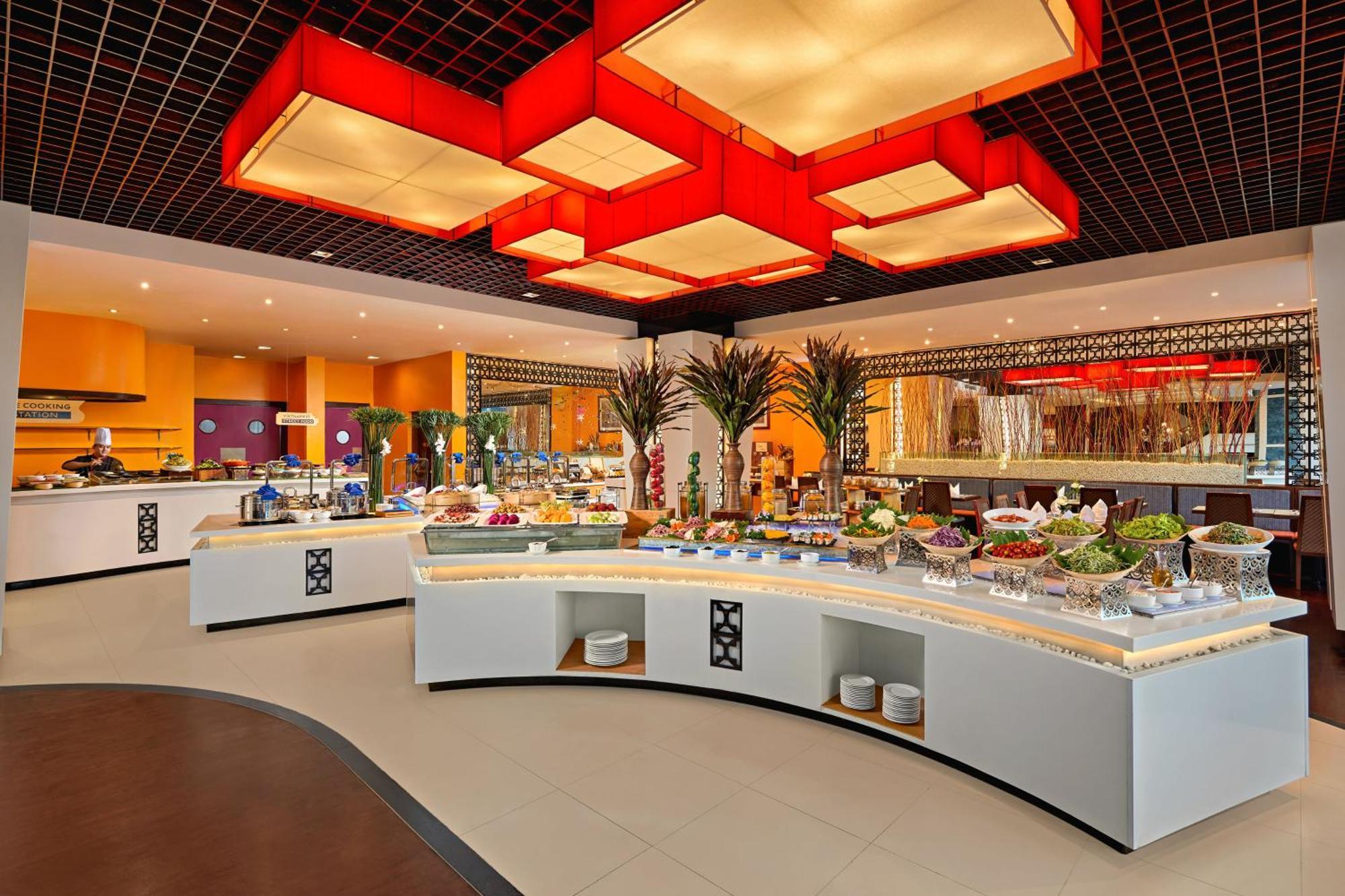 Hotel Novotel Nha Trang Bagian luar foto