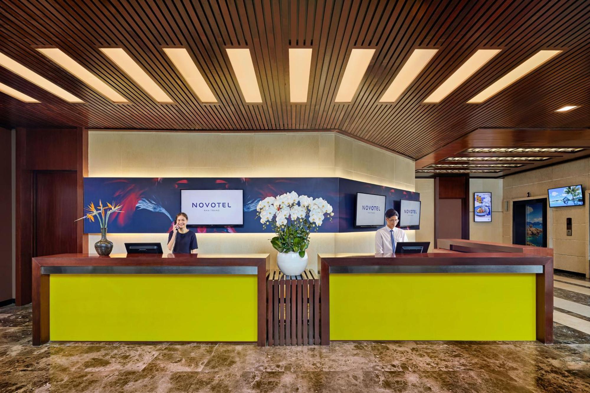Hotel Novotel Nha Trang Bagian luar foto