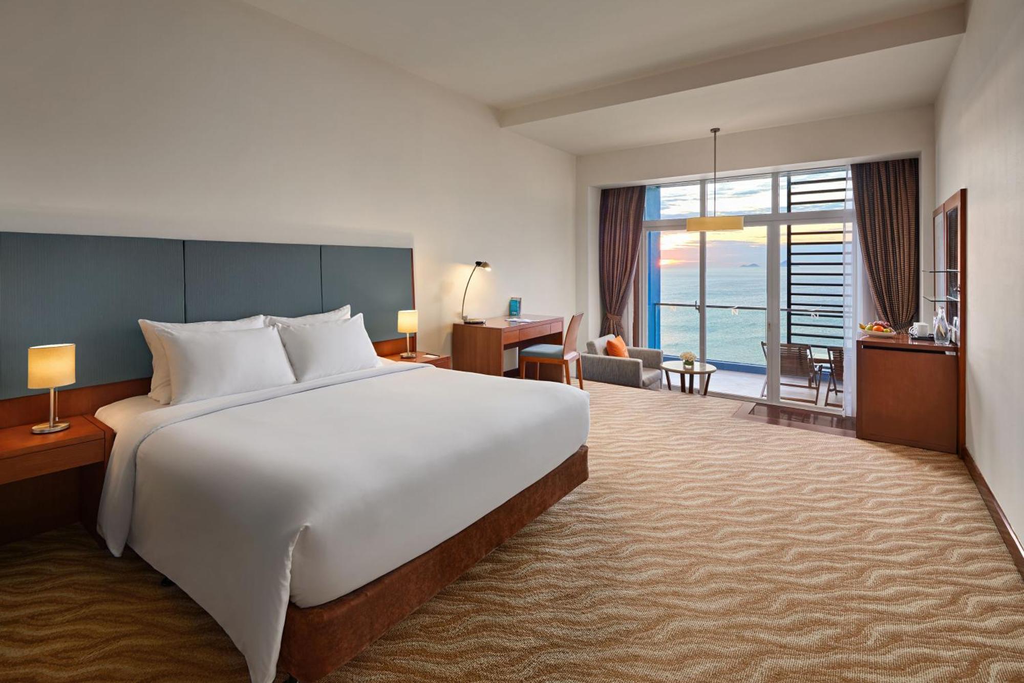 Hotel Novotel Nha Trang Bagian luar foto