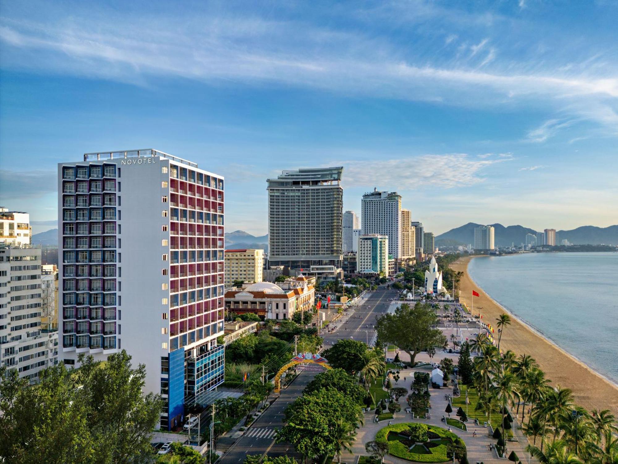 Hotel Novotel Nha Trang Bagian luar foto