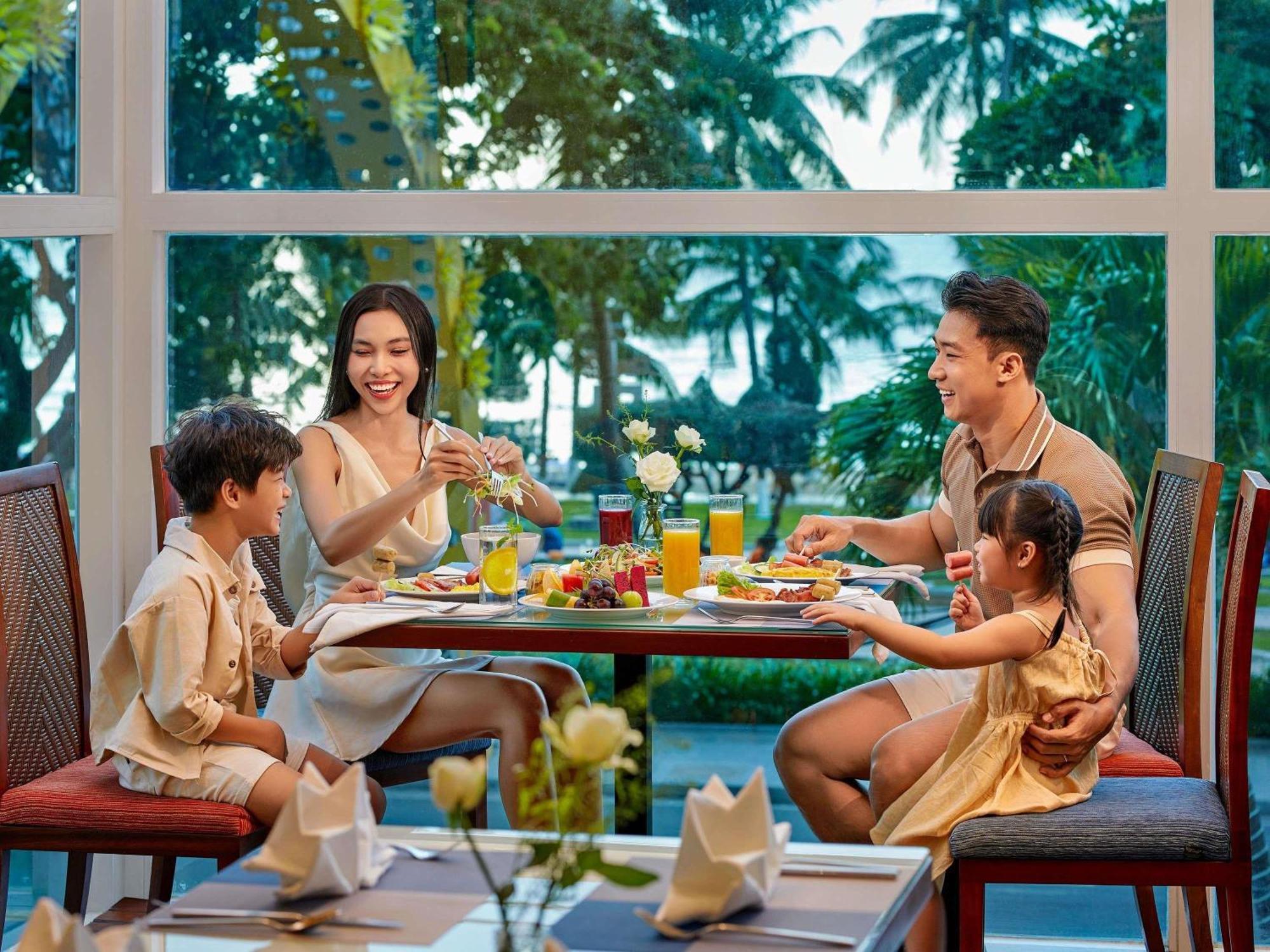 Hotel Novotel Nha Trang Bagian luar foto