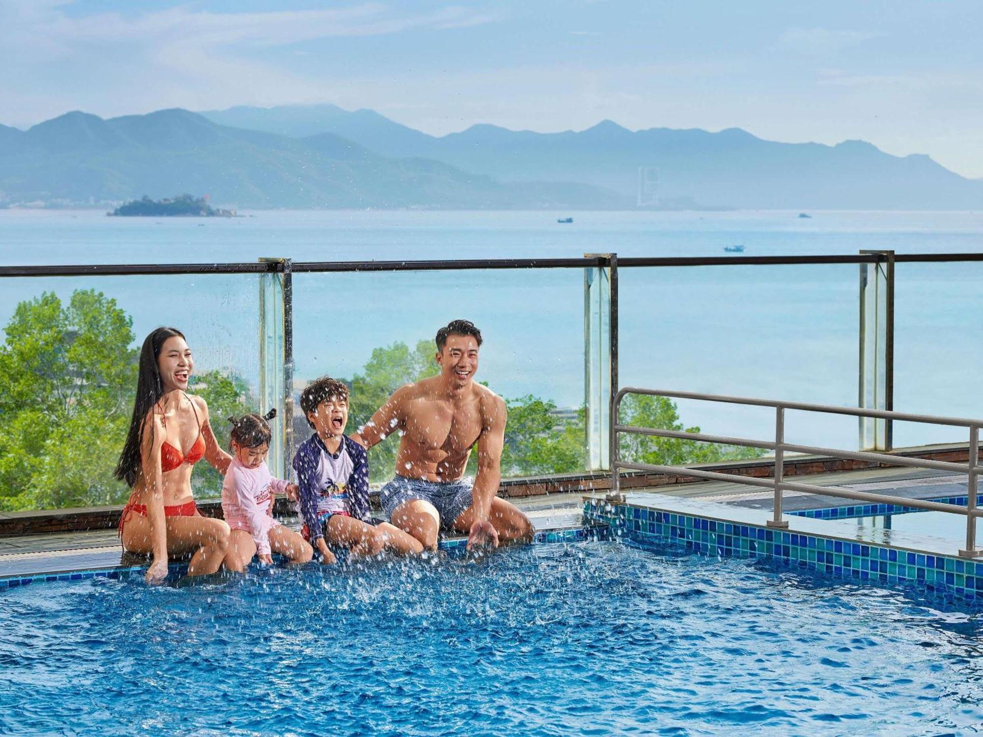 Hotel Novotel Nha Trang Bagian luar foto