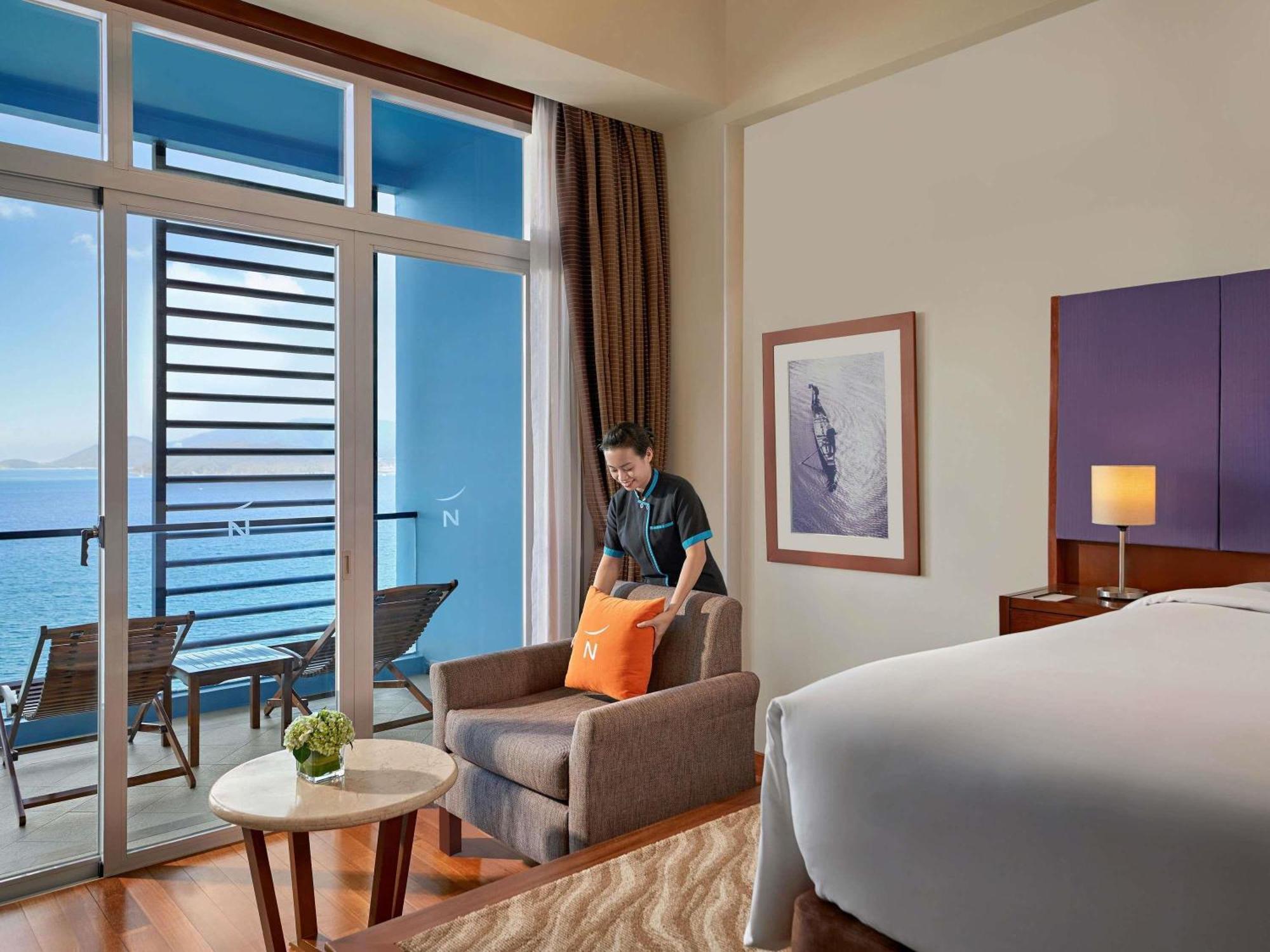 Hotel Novotel Nha Trang Bagian luar foto