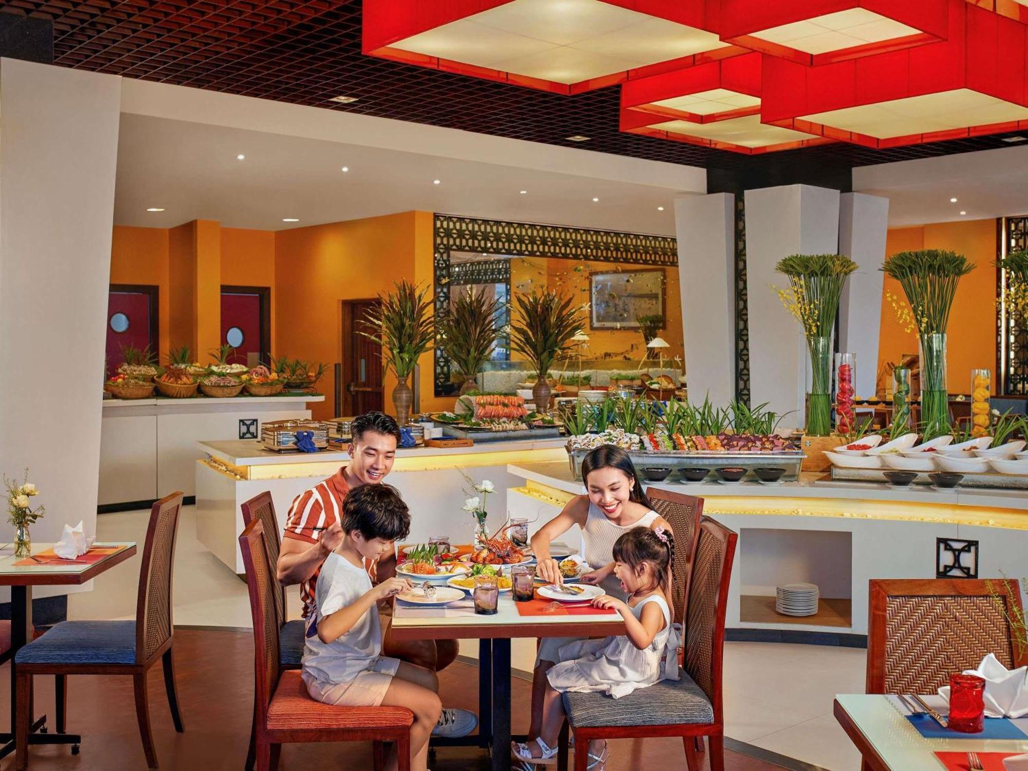 Hotel Novotel Nha Trang Bagian luar foto