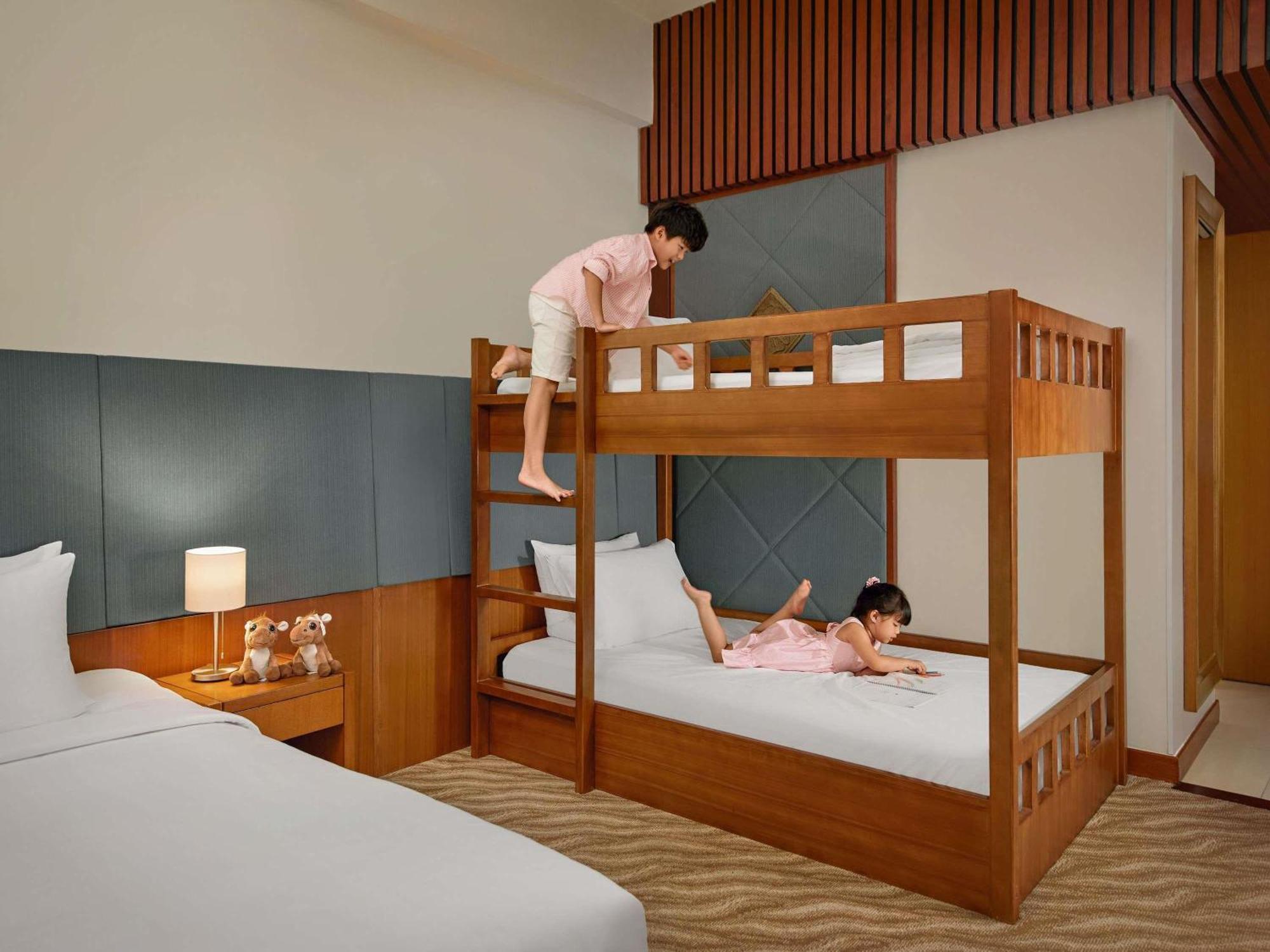 Hotel Novotel Nha Trang Bagian luar foto