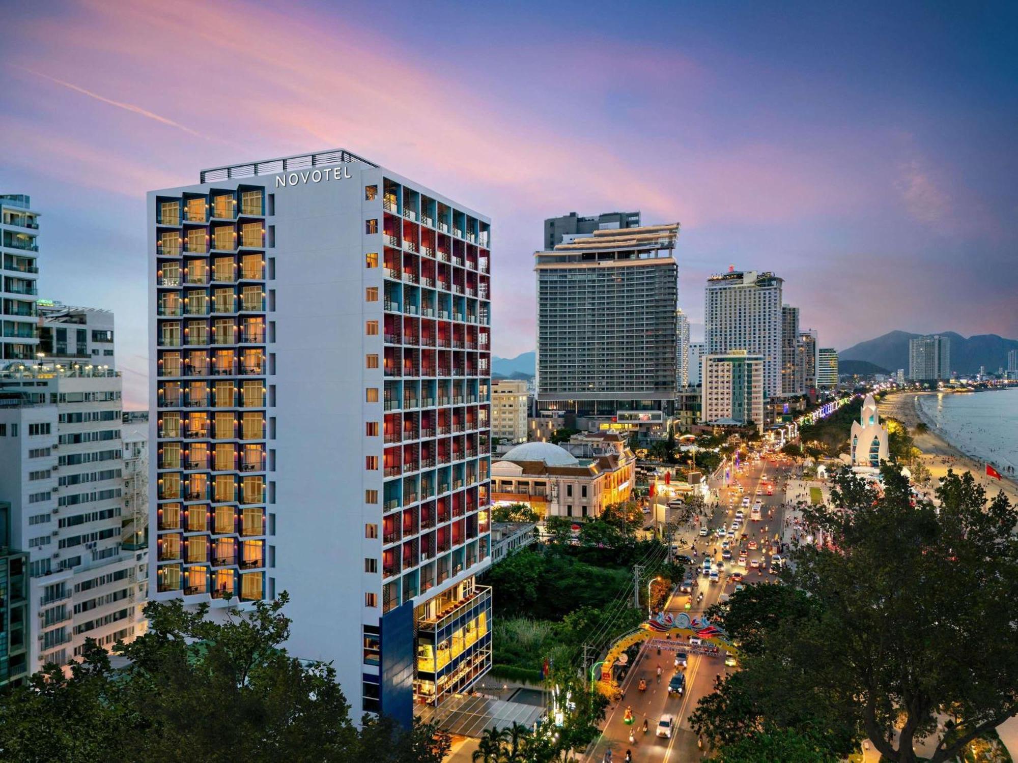 Hotel Novotel Nha Trang Bagian luar foto